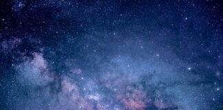 Jak zrobić niebieską wodę w basenie?