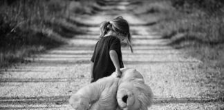 Czy 9 latek może zostać sam w domu?