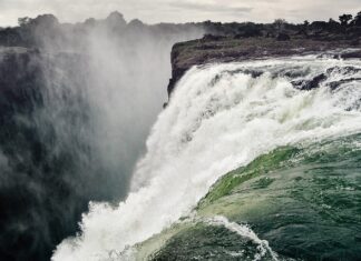 Jaka powinna być głębokość biurka?