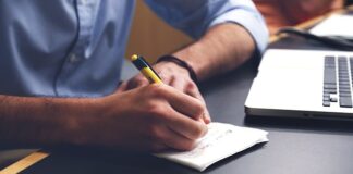 Jakie pierwsze biurko?