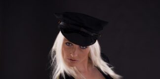 Jak zrobić czapkę krakowiaka?