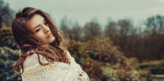 Co to są włosy syntetyczne?