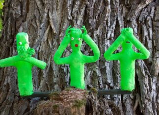 Czy można uszkodzić słuch patyczkiem? Czy można uszkodzić słuch patyczkiem?